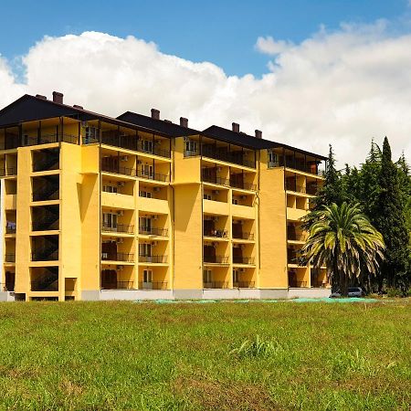 Парк-Отель Олимп Pizunda Exterior photo